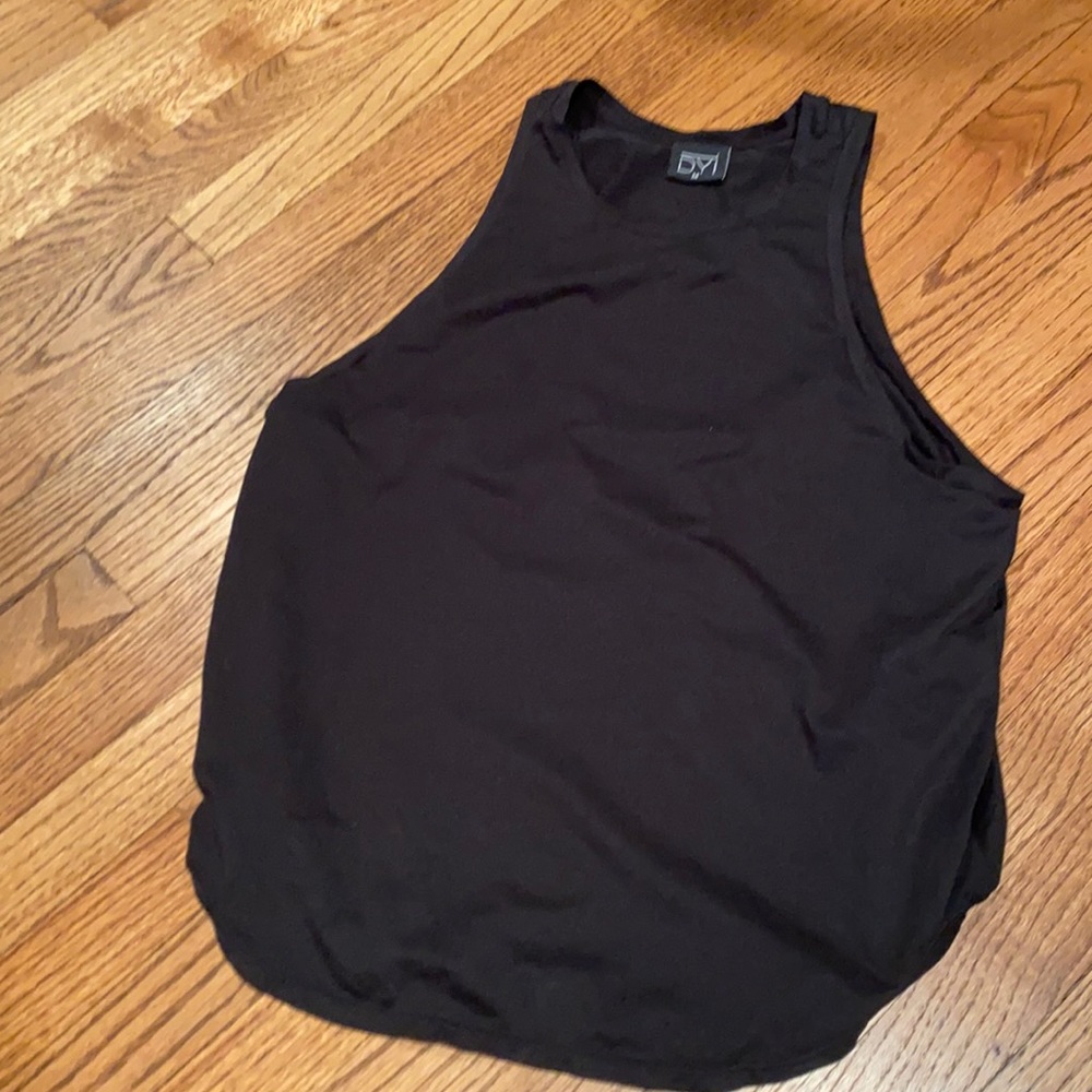 DYI black medium muscle workout tank